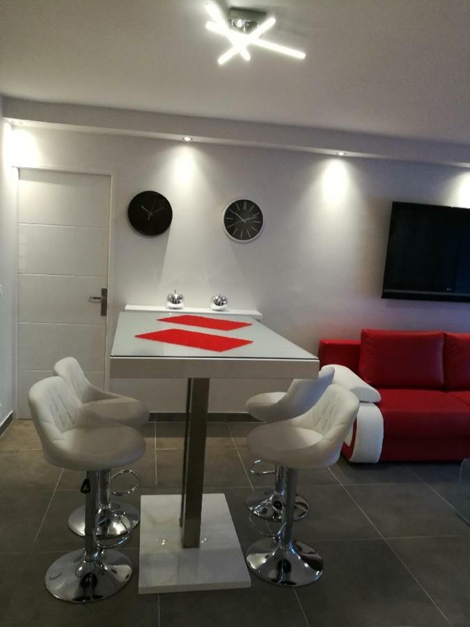 Superbe 3P 2Chambres, 2Terrasses Cannes Centre-Ville, 4 Min A Pied De La Croisette Sas-Meredith Loc מראה חיצוני תמונה